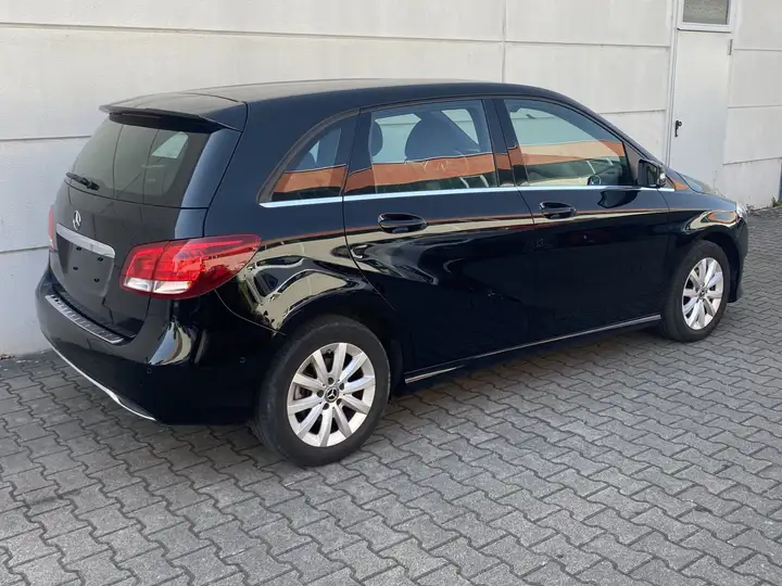 Left hand drive MERCEDES B CLASS D STYLE